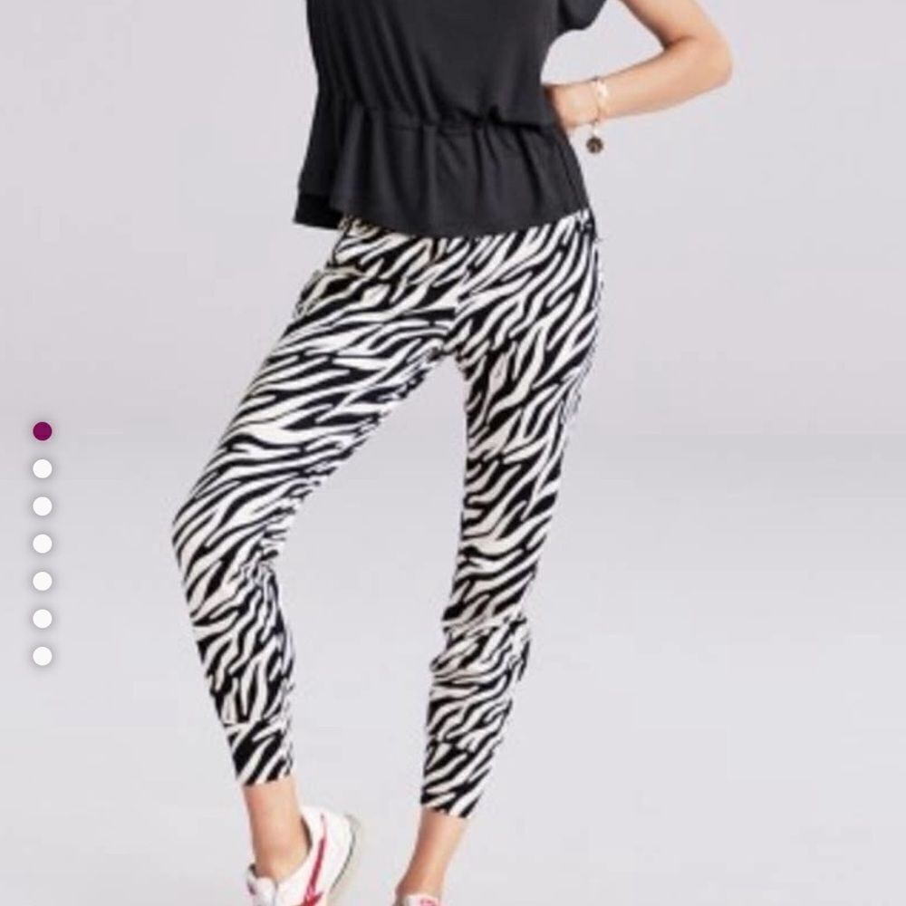 Cabi ATC Zebra Jogger Pants FLAWS